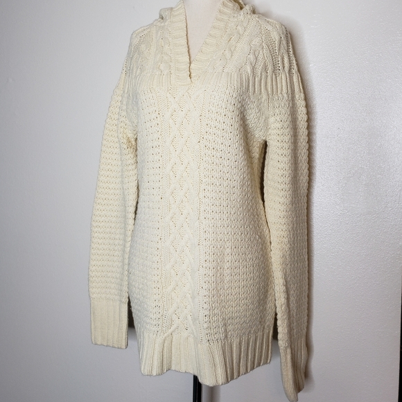 RARE Old Navy Angora Wool Rabbit Cream Sweater Hoodie Textured Tight Knit Comfy - Picture 13 of 15